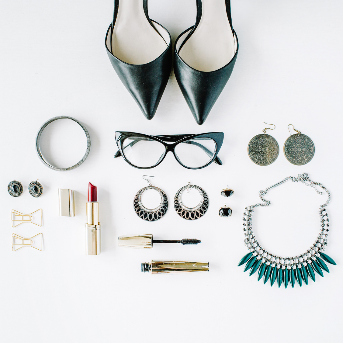 Flat Lay Female Accesories